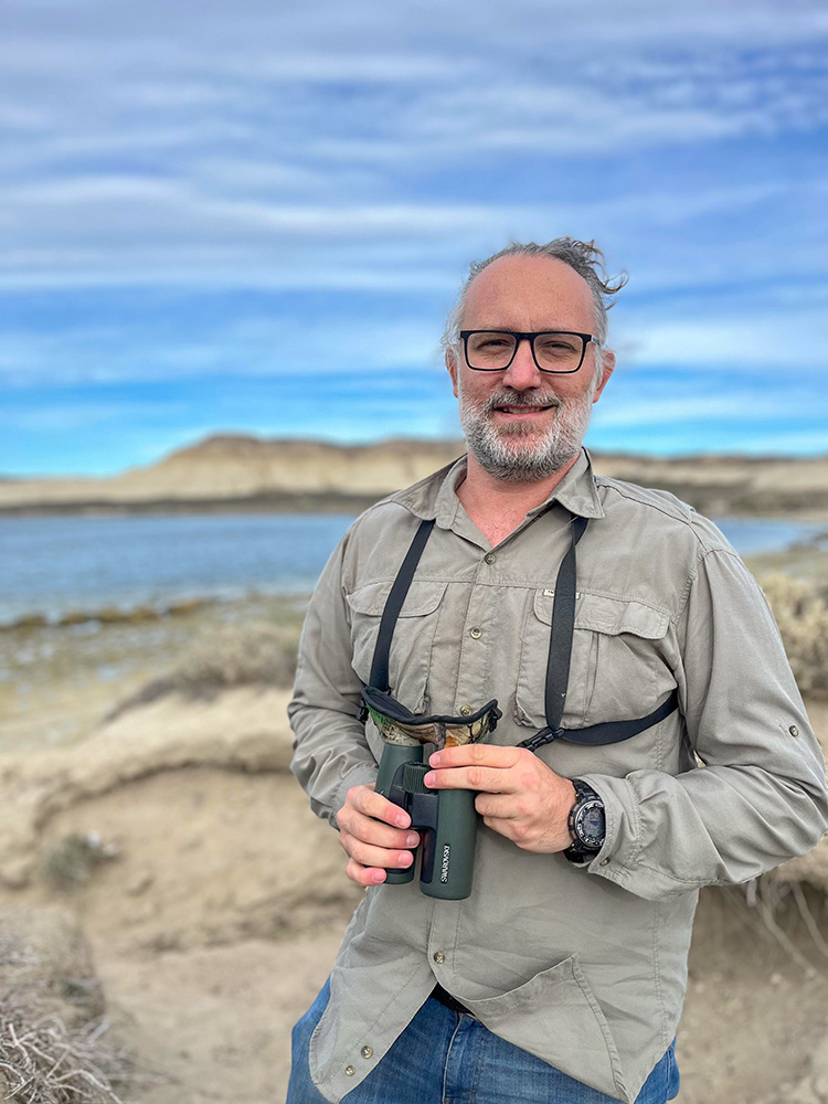 Agustín Esmoris - Guia de Turismo de la Provincia del Chubut